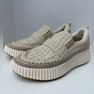 Dolce Vita Women's Cream Slip-On Platform Shoes size 9